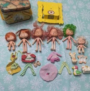 Vintage Strawberry Shortcake Doll Lot